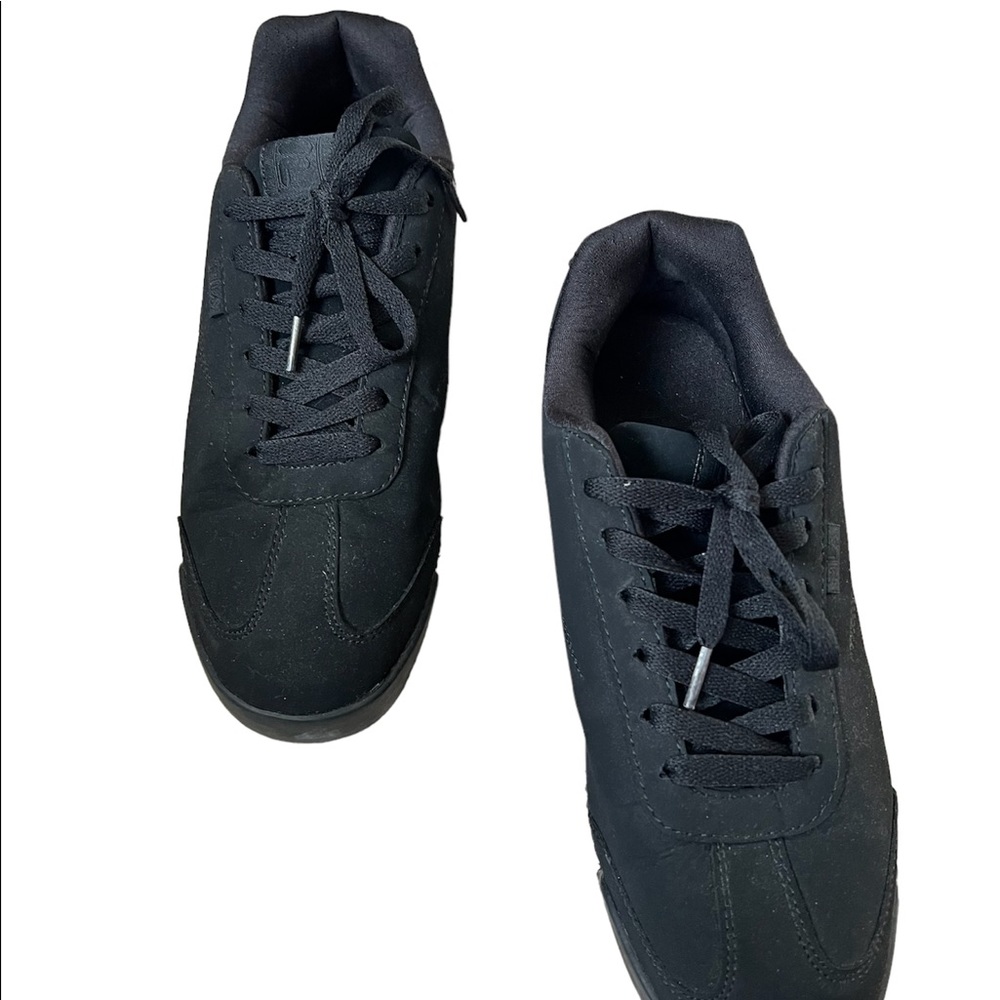 FILA Sneakers - Picture 3 of 3